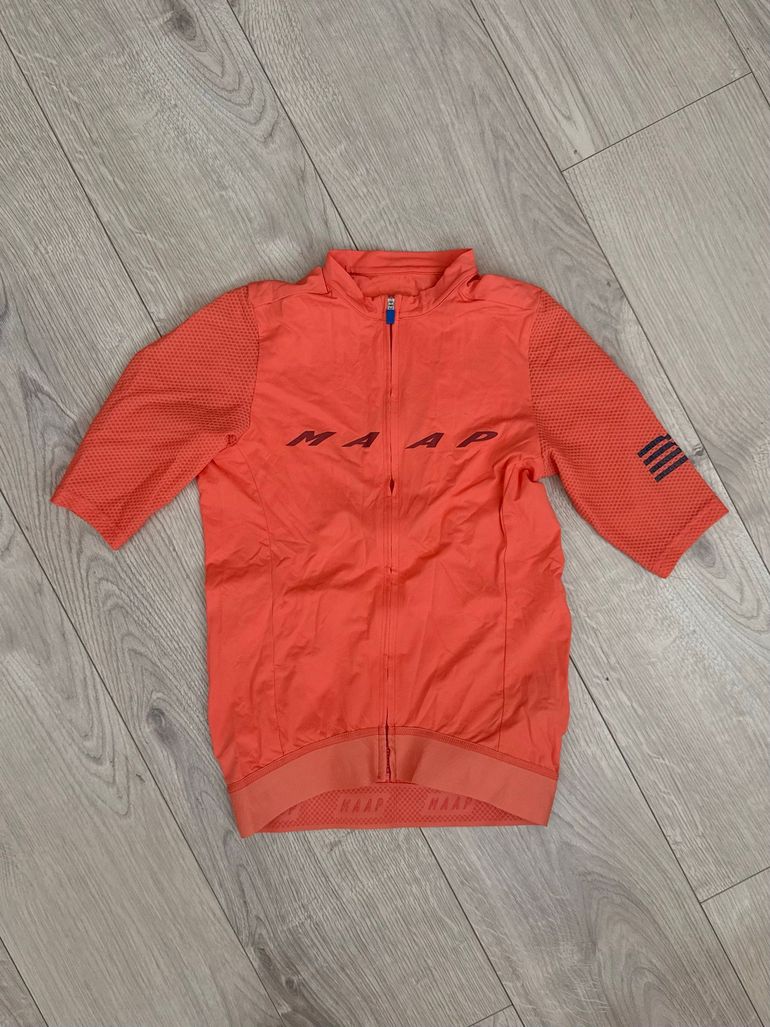 Used MAAP Evade Pro Base Jersey bike — image 1 of 8