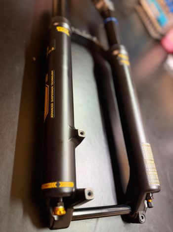 Used Öhlins RXF36 m.2 Air TTX18 29'/44/150 2026 bike — image 6 of 8