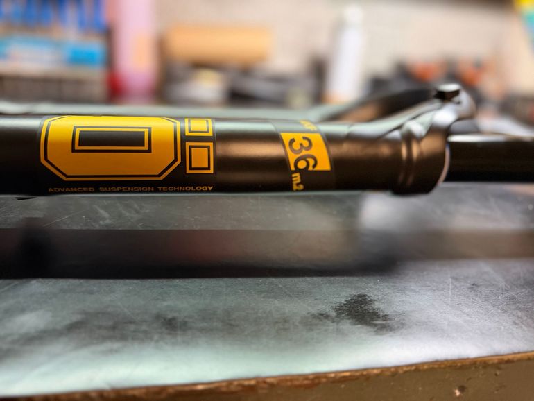 Used Öhlins RXF36 m.2 Air TTX18 29'/44/150 2026 bike — image 3 of 8