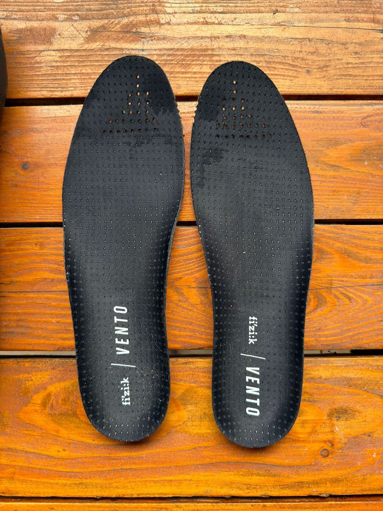 Used Fizik Vento Infinito Carbon 2 2025 bike — image 4 of 7