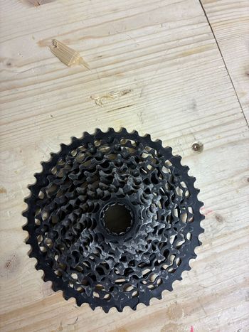 Used Sram XG-1175 bike