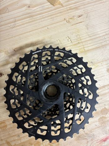 Used Sram XG-1175 bike — image 2 of 3