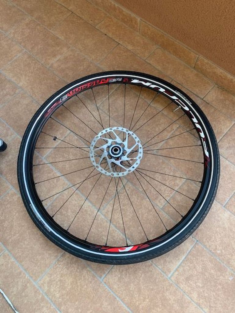 Used Fulcrum Red Passion 3 Tubeless Ready bike — image 1 of 2