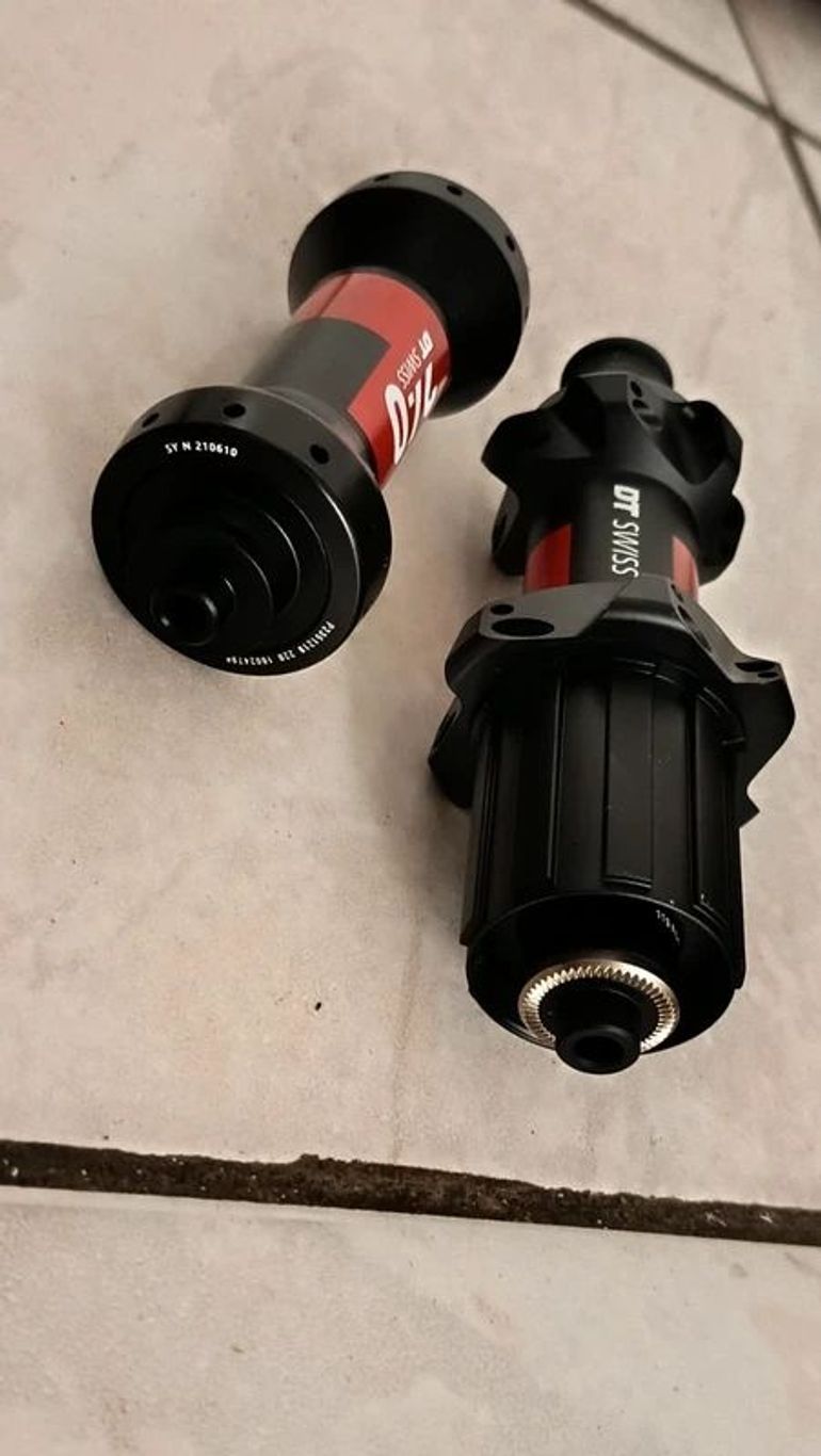 Used Dt Swiss 240 Classic QR bike — image 7 of 8