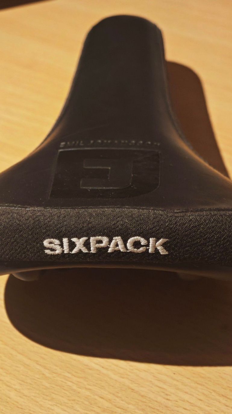 Used Sixpack Racing DJ Sattel bike — image 1 of 4