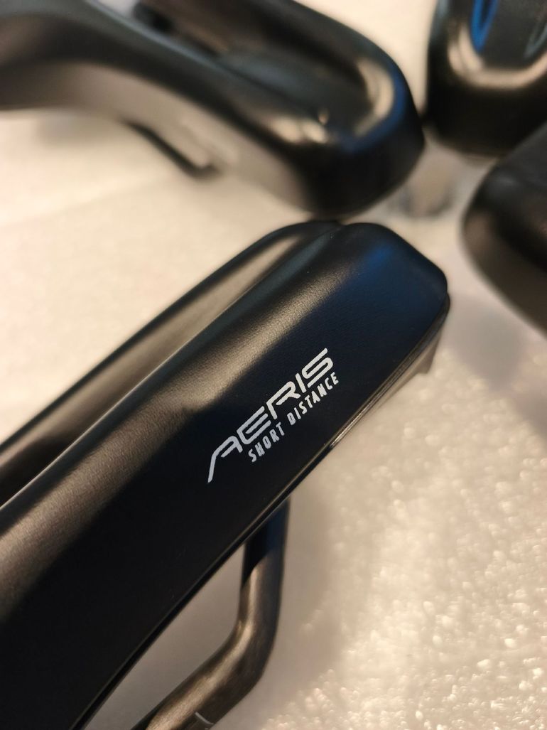 Used Fizik AERIS SHORT DISTANCE 2026 bike — image 3 of 9