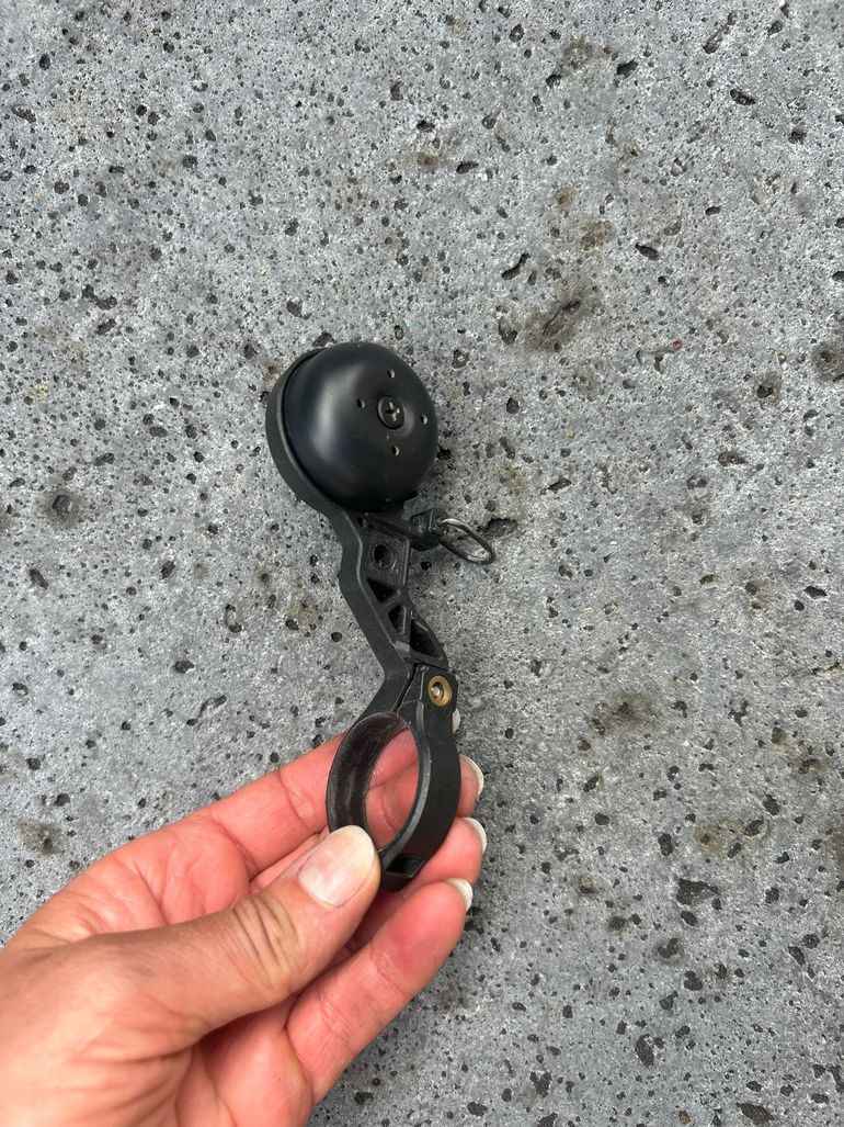 Used hide my bell Wahoo houder met bel 2024 bike — image 2 of 2