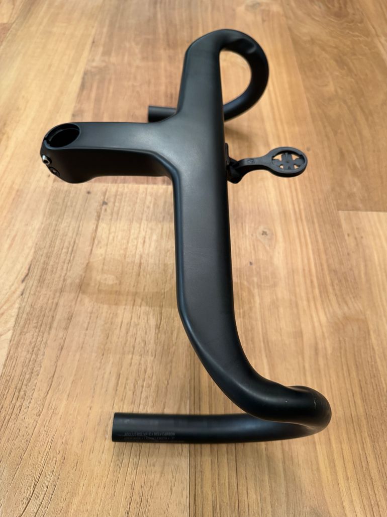 Used Bontrager Aeolus RSL VR-C Carbon Lenker-Vorbau 42/110 mm bike — image 4 of 11
