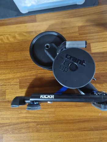 Used Wahoo KICKR v5 Smart Trainer 2020 bike — image 5 of 8
