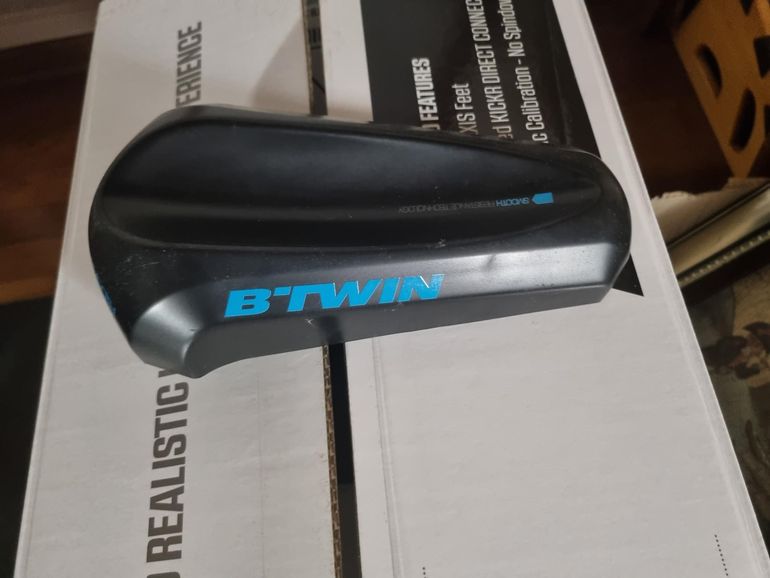 Used Wahoo KICKR v5 Smart Trainer 2020 bike — image 6 of 8
