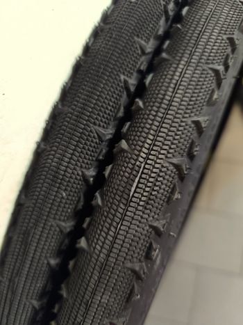 Used BTWIN Trekking Speed Tires 2026 bike — image 3 of 3