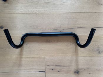 Used Bontrager GR Elite Gravel Handlebar 42 cm 13° Flare Alu 2024 bike — image 8 of 9