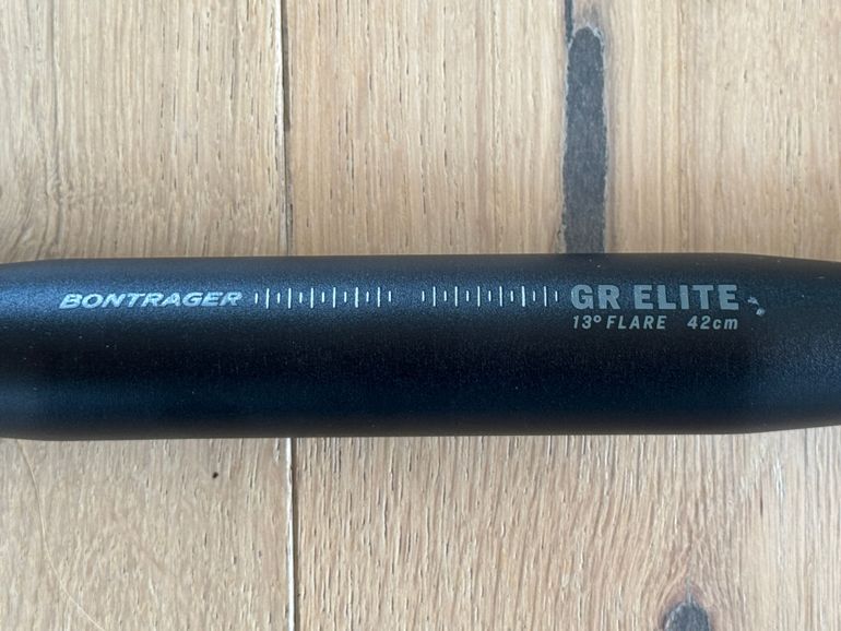 Used Bontrager GR Elite Gravel Handlebar 42 cm 13° Flare Alu 2024 bike — image 6 of 9
