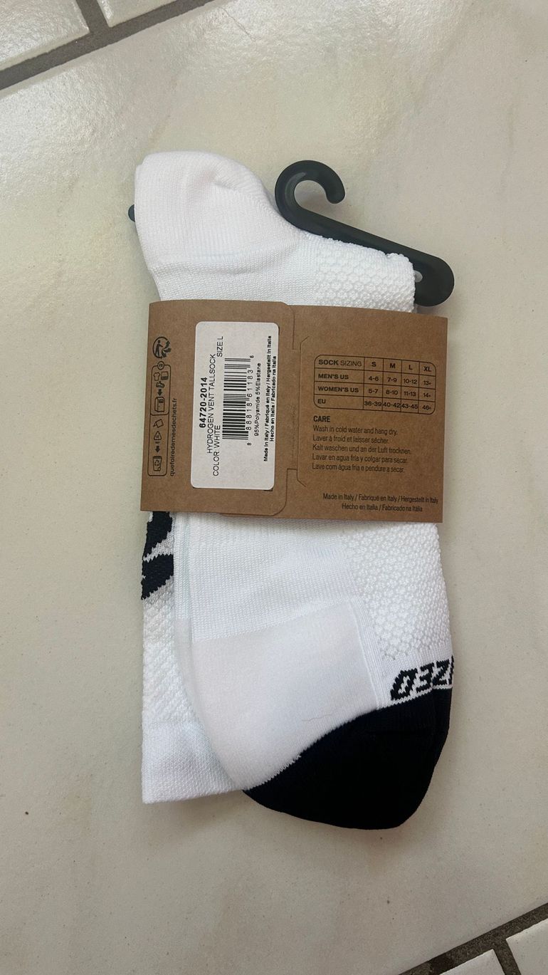 Used Specialized HYDROGEN VENT TALL ROAD SOCKEN 2025 bike — image 2 of 2