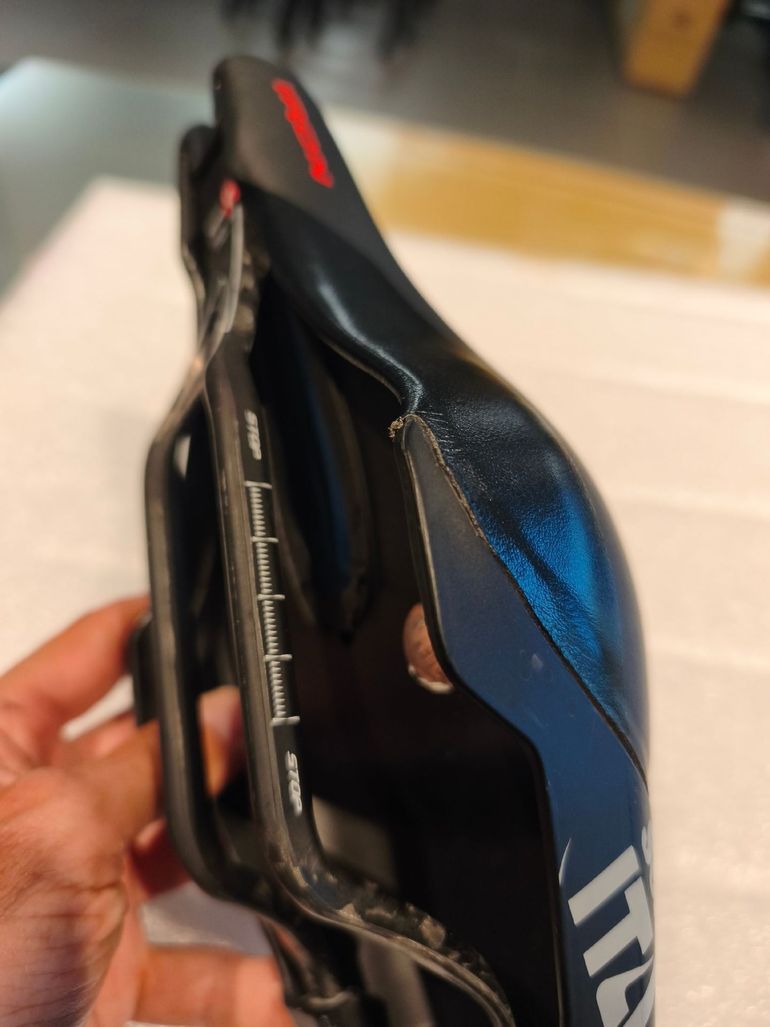 Used Selle Italia IRON EVO SUPERFLOW SD SADDLE 2025 bike — image 9 of 10