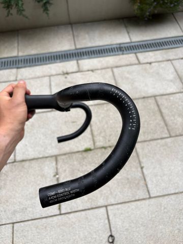 Used Bontrager Comp Lenker 2025 bike — image 3 of 5