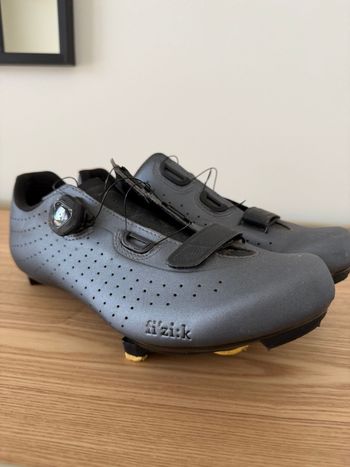 Used Fizik Tempo R5 Overcurve Road Shoes 2024 bike