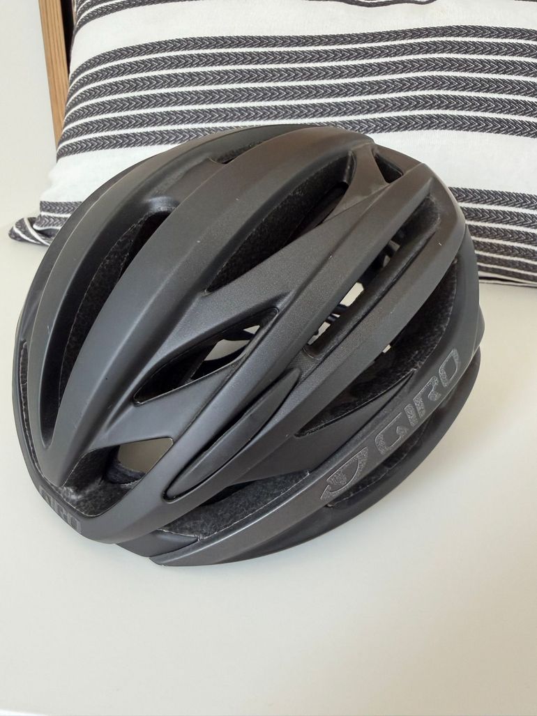 Used Giro Syntax MIPS Helmet 2024 bike — image 1 of 2