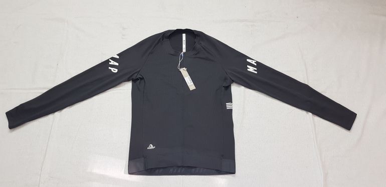 Used MAAP Aeon Jersey Langarm Größe XL Anthrazit Neu 2025 bike — image 1 of 6