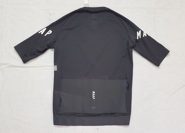 Used MAAP Aeon Jersey Kurzarm Farbe Anthrazit Neu 2025 bike — image 2 of 5