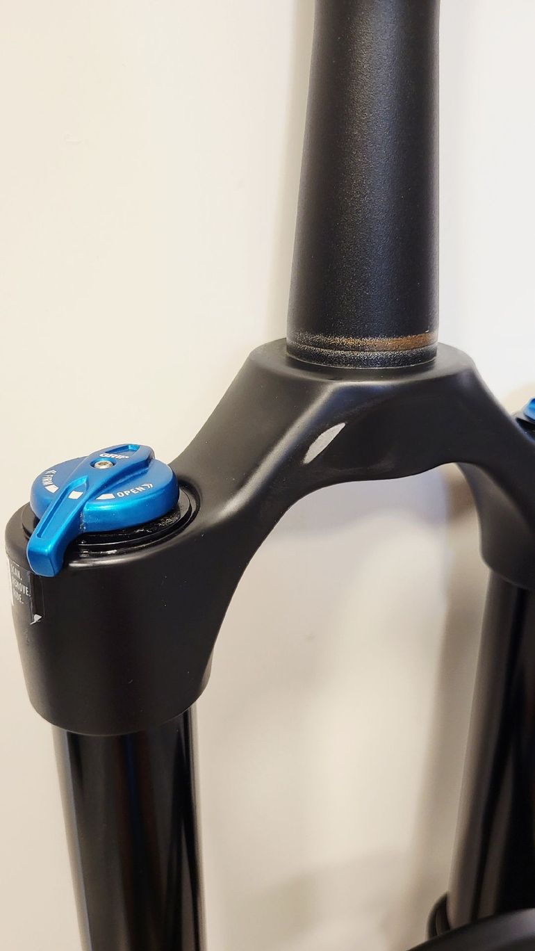 Used Fox 38 Float 160mm 2025 bike — image 9 of 12