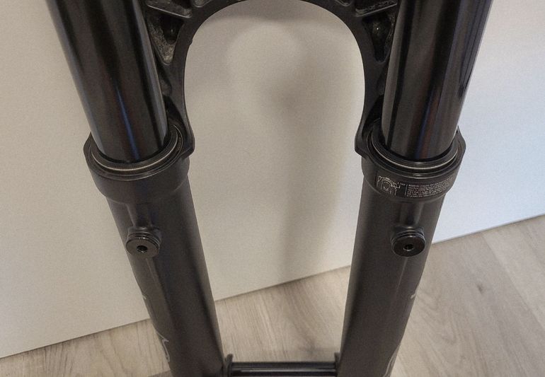 Used Fox 38 Float 160mm 2025 bike — image 7 of 12