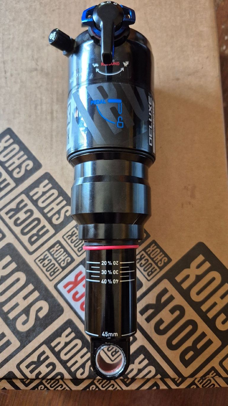 Used RockShox Deluxe Ultimate 2025 bike — image 1 of 5