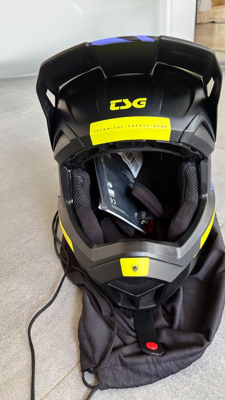 Used Tsg Sentinel Full Face Helmet 2026 bike — image 7 of 9