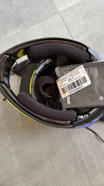 Used Tsg Sentinel Full Face Helmet 2026 bike — image 4 of 9