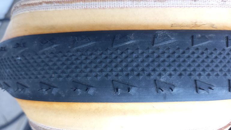 Used Vittoria a.dugast pipisquallo 33 tlr 2026 bike — image 2 of 4