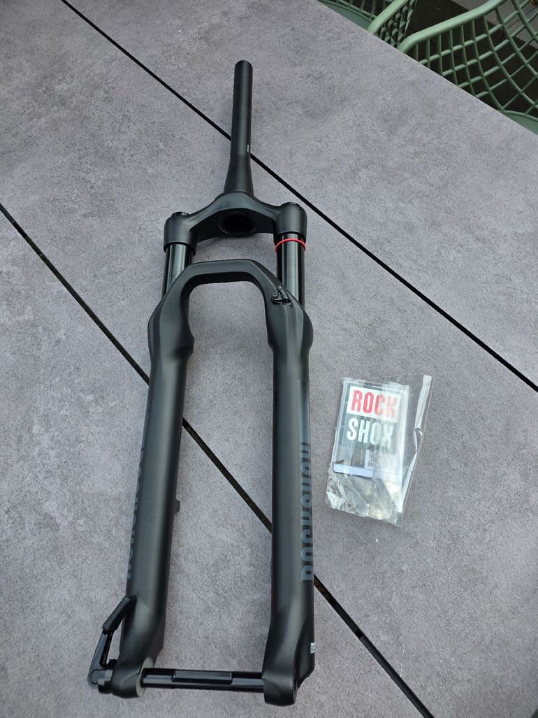 Used RockShox 35 Gold RL Manual Boost TPR 44 Offset Debonair 2025 bike — image 1 of 10