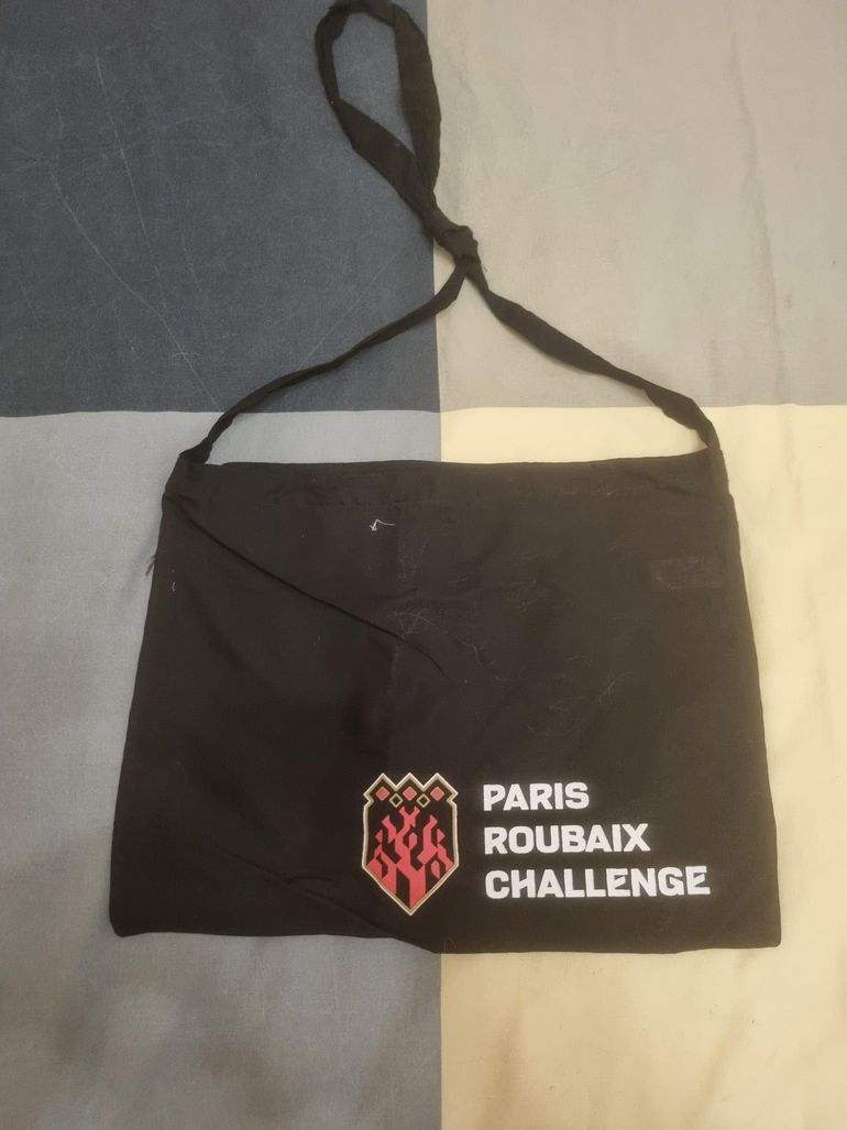 Used parigi Maglietta Nera Corsa Ciclistica Paris-Roubaix bike — image 3 of 3