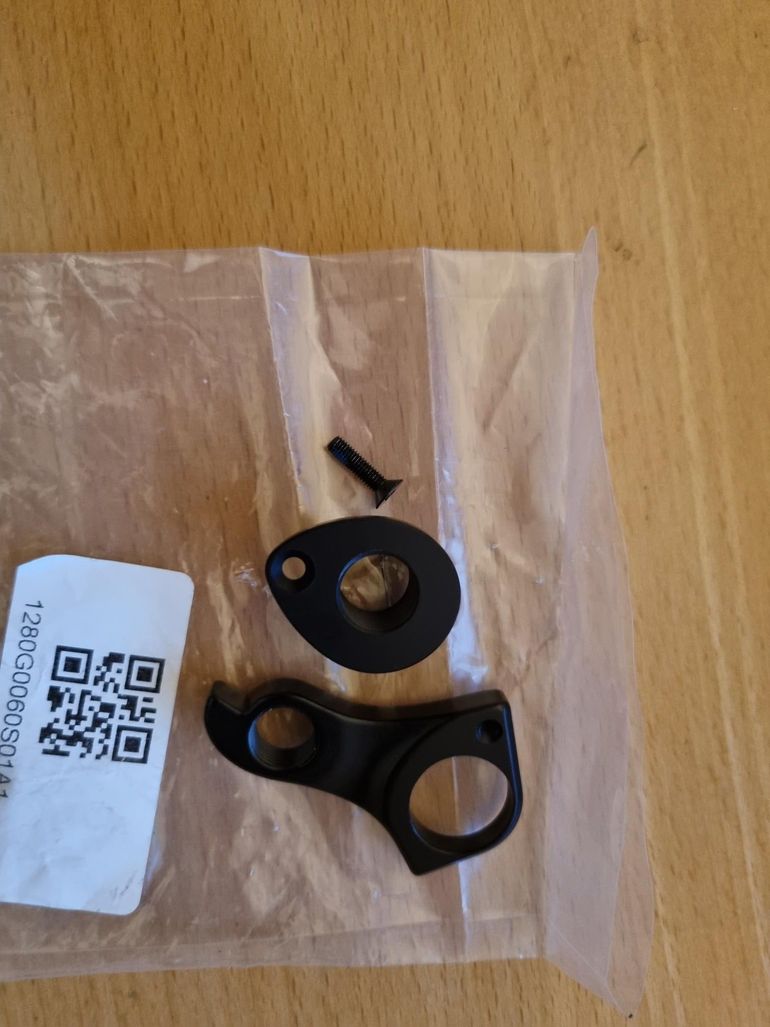 Used Giant TCR Advanced/TCX Advanced Derailleur Hanger 2021 bike — image 2 of 2