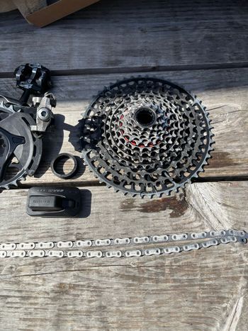 Used Sram X0 Eagle AXS Transmission Groupset 2024 bike — image 4 of 7