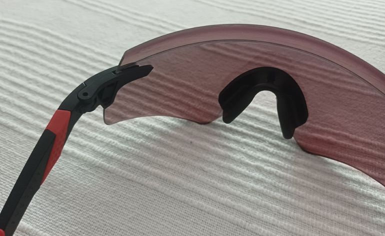 Used Oakley Encoder Prizm Road 2025 bike — image 4 of 10