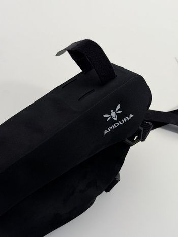 Used Apidura Frame Pack 4L bike — image 2 of 9