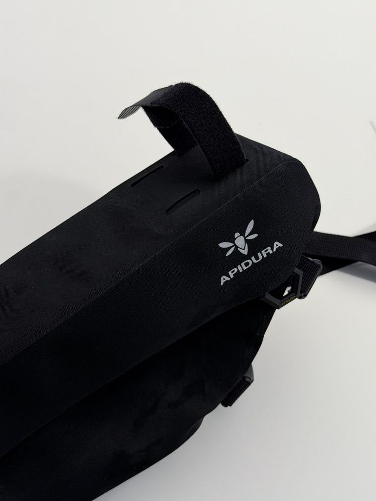 Used Apidura Frame Pack 4L bike — image 2 of 9