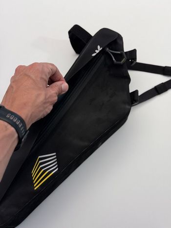 Used Apidura Frame Pack 4L bike — image 5 of 9