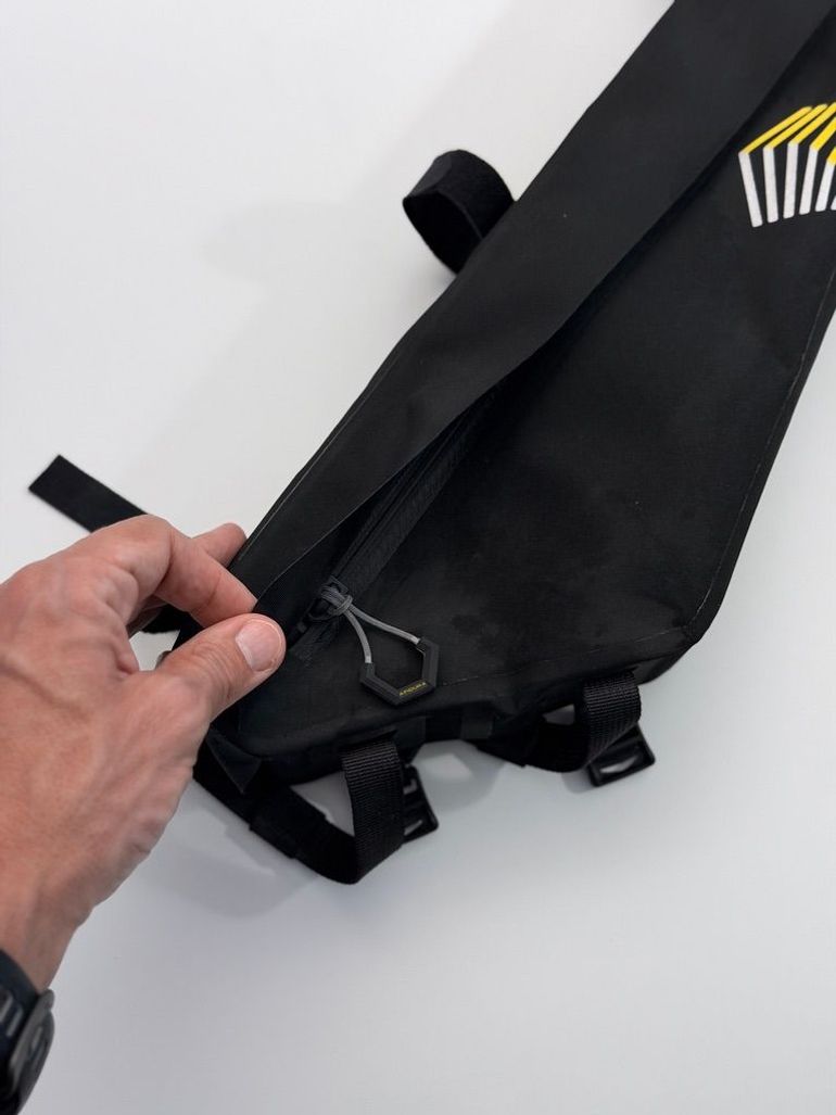 Used Apidura Frame Pack 4L bike — image 6 of 9