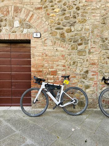 Used Apidura Frame Pack 4L bike — image 9 of 9