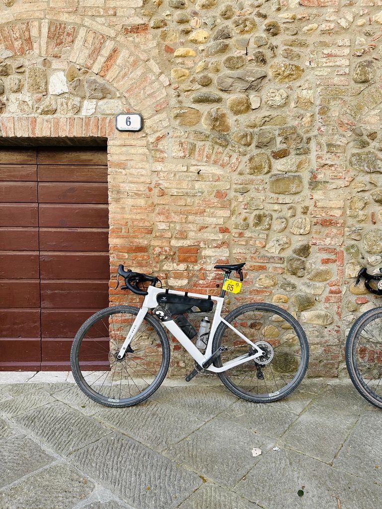 Used Apidura Frame Pack 4L bike — image 9 of 9