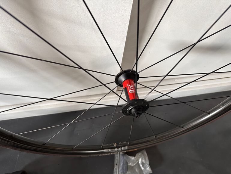 Used Duke Paire de Roues Cabrone Moyeu DT Swiss 240 2018 bike — image 3 of 6