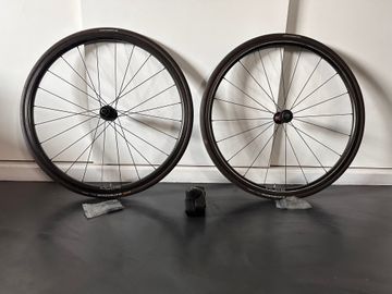 Gebrauchtes Duke Paire de Roues Carbone Moyeu DT Swiss 240 2018 Wheels