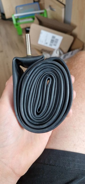 Used Schwalbe AV 19 bike — image 2 of 4