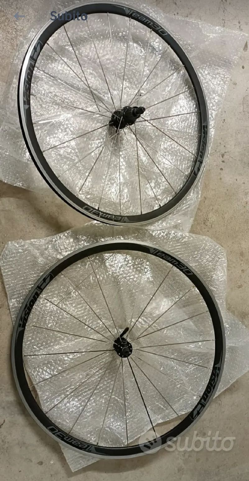 Vision TEAM Front and Rear Wheels bike usato — immagine 1 di 2