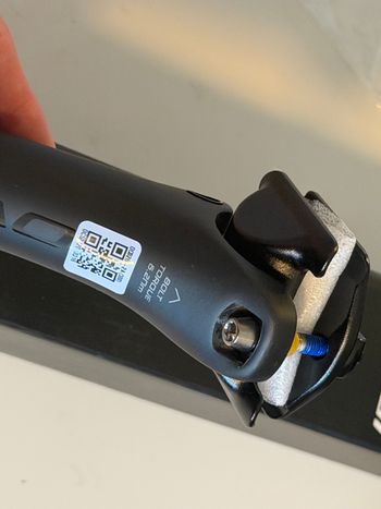 Used Roval Alpinist Carbon Seatpost bike — image 3 of 6