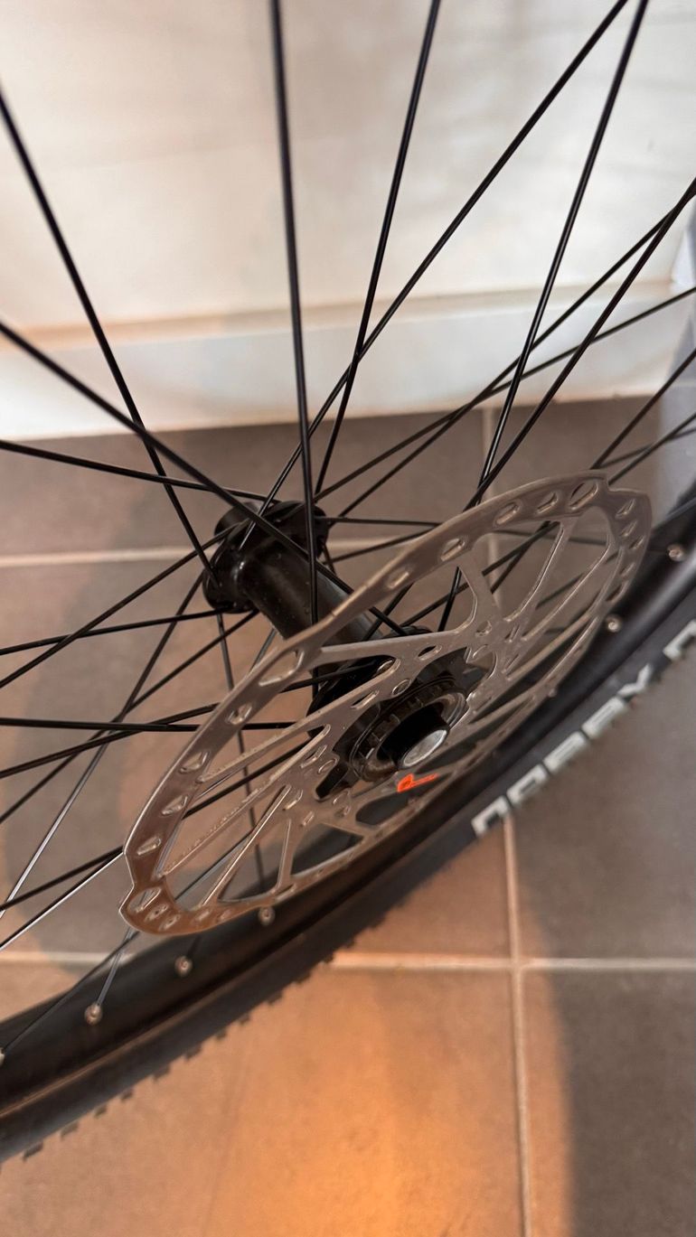 Used Cube ACID MTB RACE HPA 32H 15X110 bike — image 4 of 5