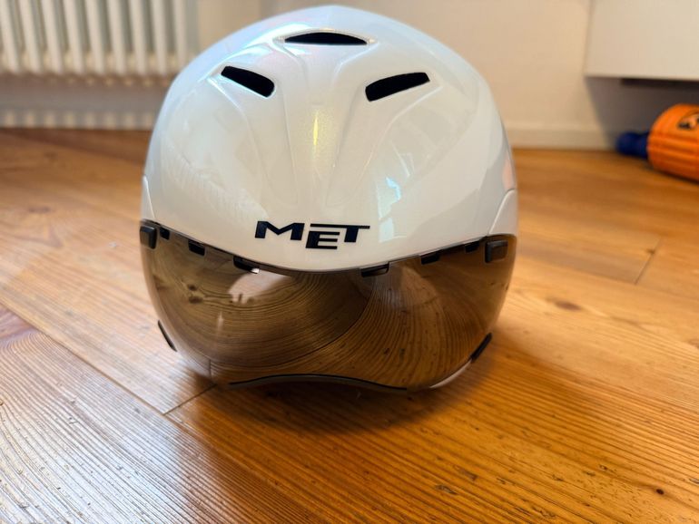 Used MET Drone Wide Body II 2025 bike — image 1 of 2