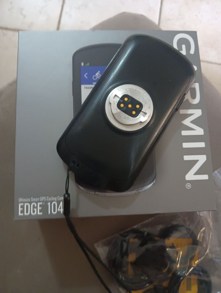 Used Garmin Edge 1040 GPS Computer 2024 bike — image 2 of 4