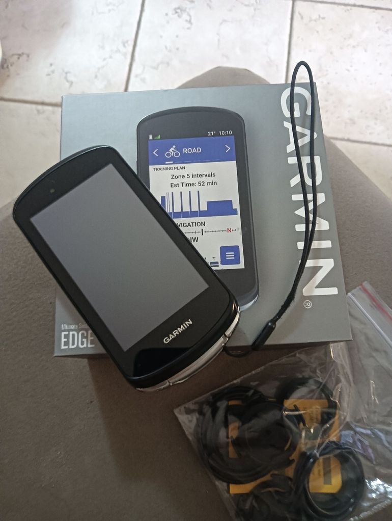 Used Garmin Edge 1040 GPS Computer 2024 bike — image 1 of 4